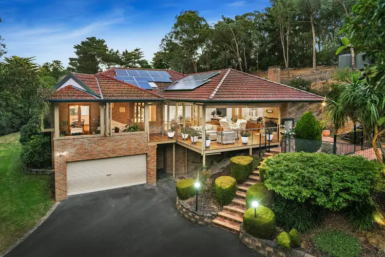3 Josie Court, Park Orchards VIC 3114
