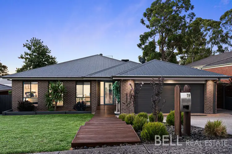 19 Sirocco Court, Wandin North VIC 3139
