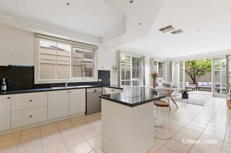 Fourth view of Homely townhouse listing, 8/16-20 Oakwood Court, Templestowe VIC 3106