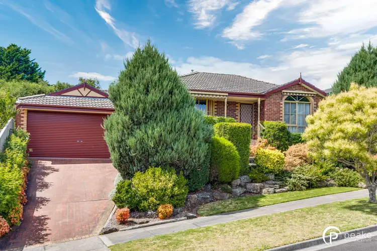 1 Werona Court, Berwick VIC 3806