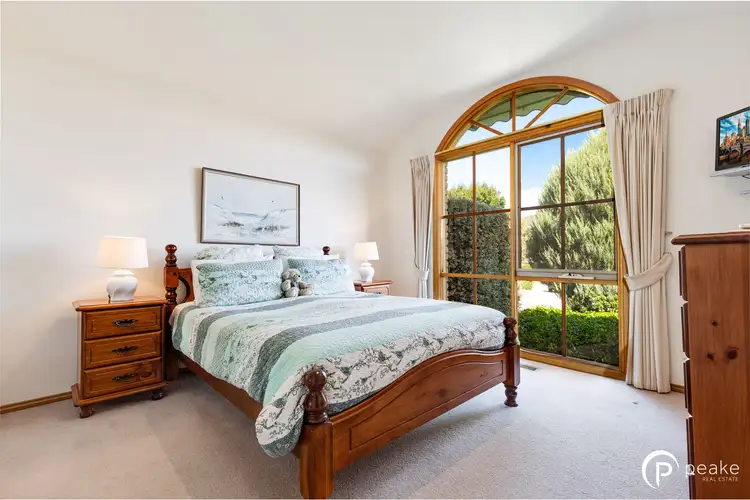 Sixth view of Homely house listing, 1 Werona Court, Berwick VIC 3806
