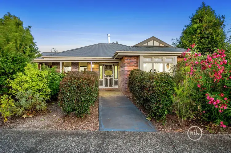 13 Conron Grove, Doreen VIC 3754