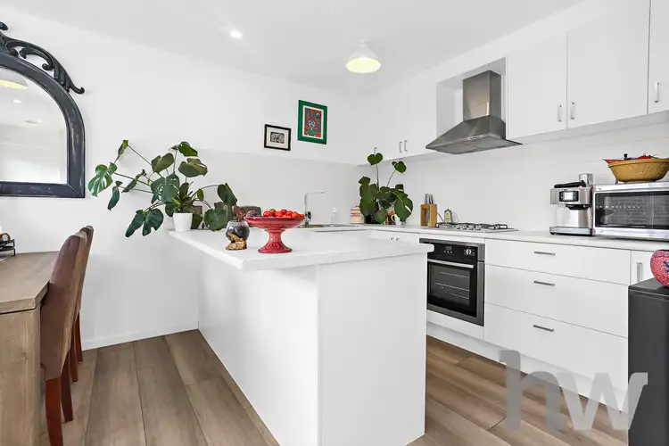 2/69 Mcclelland Avenue, Lara VIC 3212