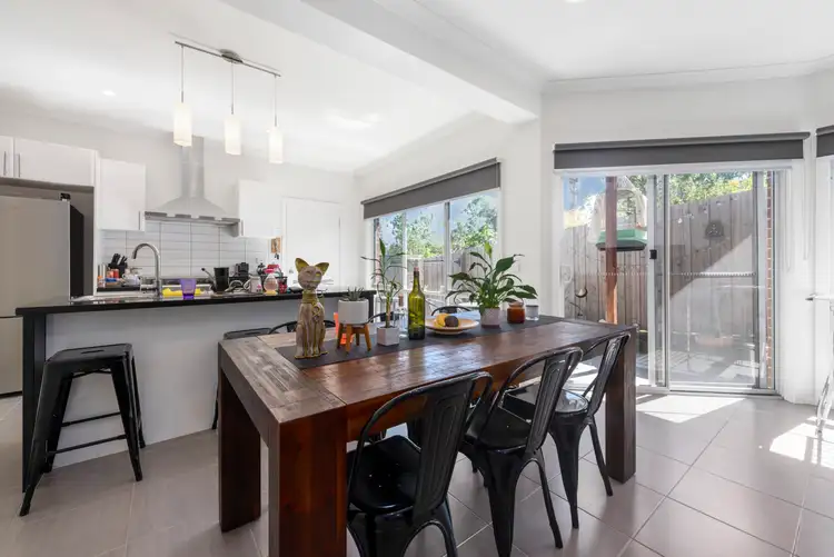 Fourth view of Homely unit listing, 2/7 Canterbury Road, Montrose VIC 3765