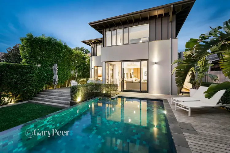 17 Holroyd Avenue, St Kilda East VIC 3183