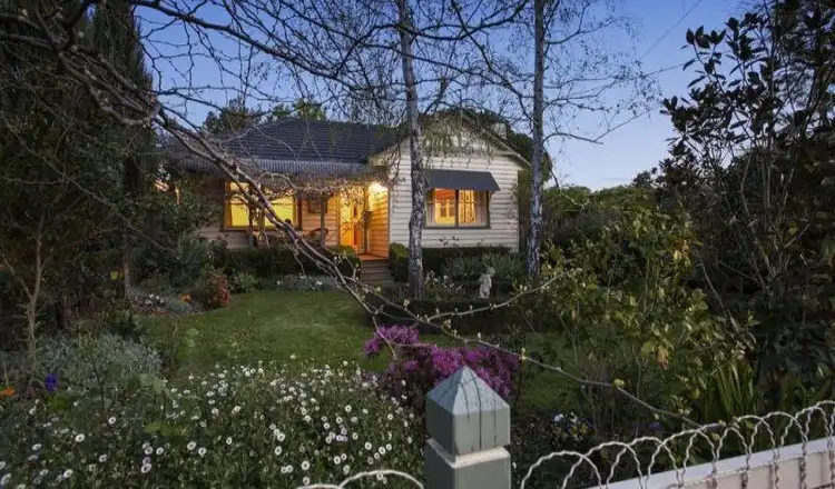 Main view of Homely house listing, 4 Ainslie Park Avenue, Croydon VIC 3136
