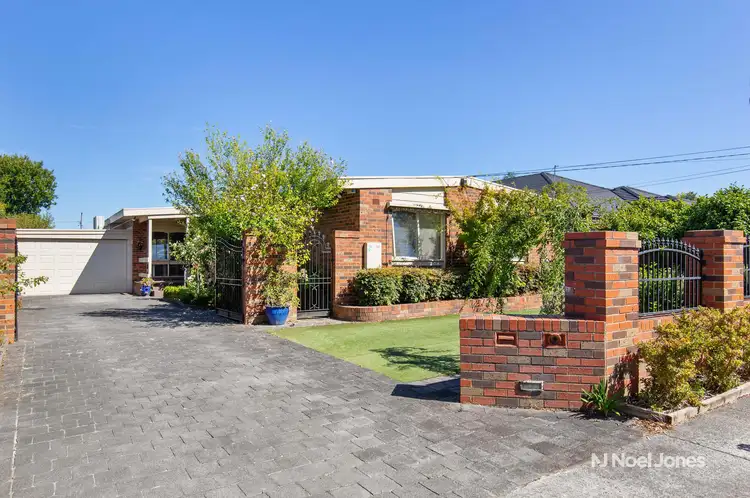 69 Allister Avenue, Knoxfield VIC 3180