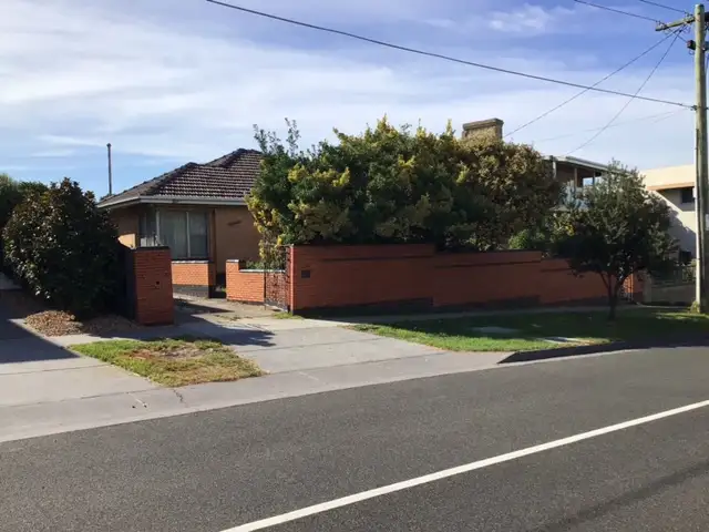 14 Rosella Road, Parkdale VIC 3195
