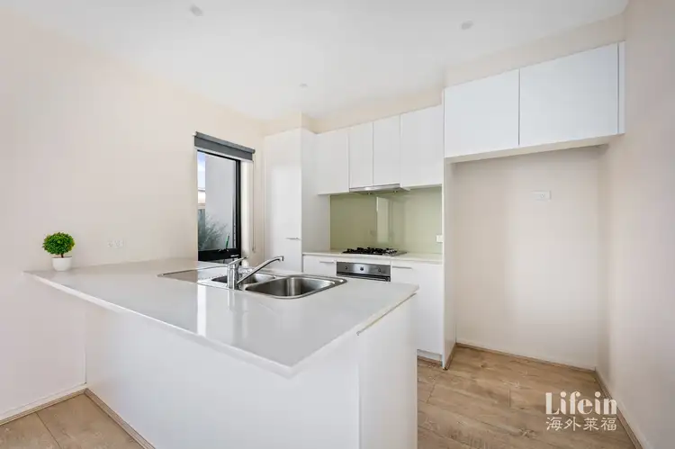 Fifth view of Homely townhouse listing, 39 Channel Walk, Craigieburn VIC 3064