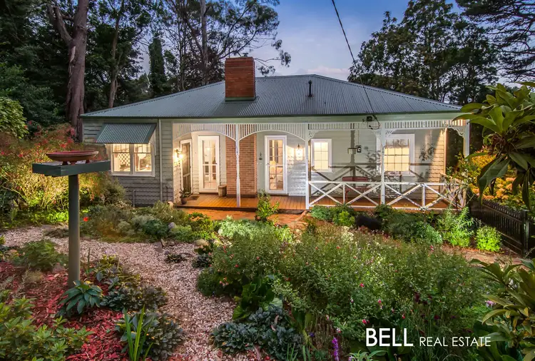 63 Falls Road, Kalorama VIC 3766