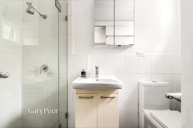 Fifth view of Homely apartment listing, 1/24 The Avenue, Windsor VIC 3181