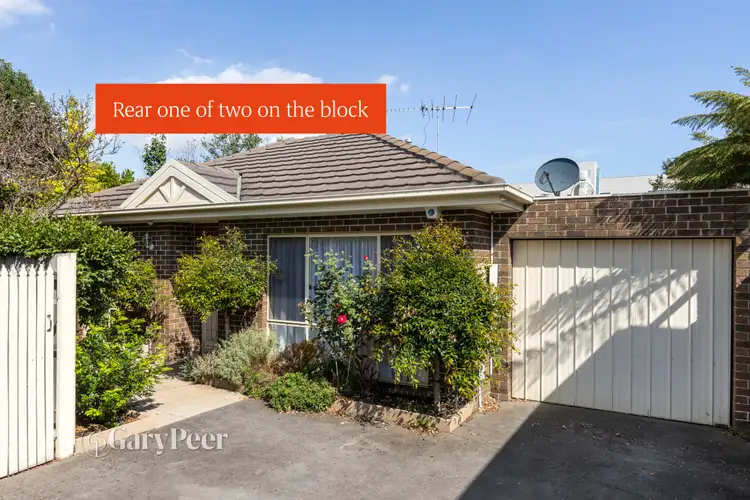 Main view of Homely unit listing, 2/9 Centre Road, Carnegie VIC 3163