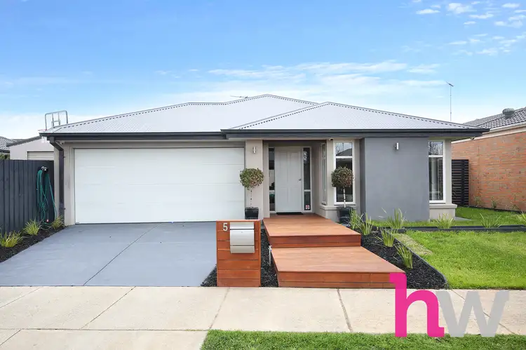 5 Ploughman Place, Armstrong Creek VIC 3217