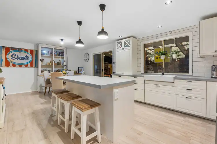 Fifth view of Homely house listing, 9 Edan Court, Pakenham VIC 3810