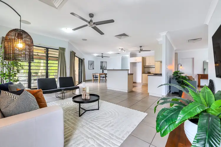 8 Liddy Crescent, Farrar NT 830