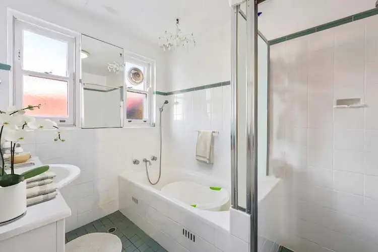 Fifth view of Homely apartment listing, 3/40 Arcadia Street, Coogee NSW 2034
