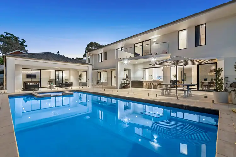 3 Watts Crescent, Mount Eliza VIC 3930