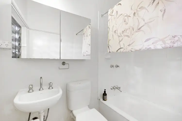 Fourth view of Homely apartment listing, 6/3 Glover Court, Toorak VIC 3142