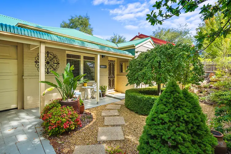 35 Victoria Street, Macedon VIC 3440
