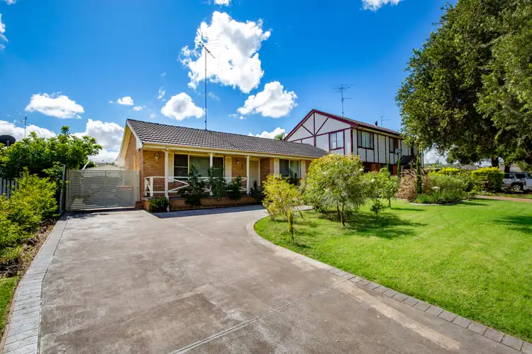 36 Greenway Drive, South Penrith NSW 2750