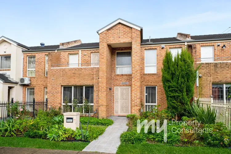 32 Peppercorn Avenue, Fairfield East NSW 2165