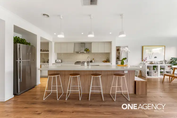 Third view of Homely house listing, 29 Bromley Circuit, Thornhill Park VIC 3335