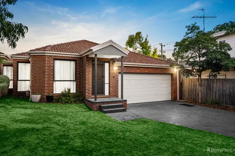 16A Outhwaite Avenue, Doncaster VIC 3108