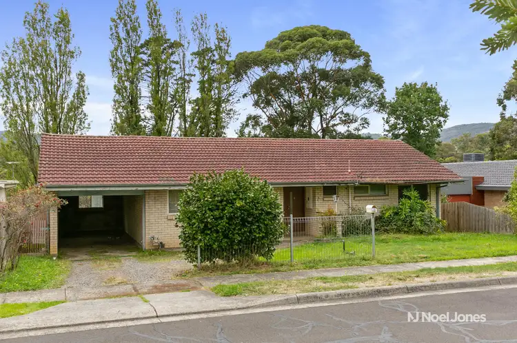 15 Phipps Avenue, Boronia VIC 3155