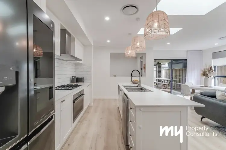 70 Silvester Way, Gledswood Hills NSW 2557