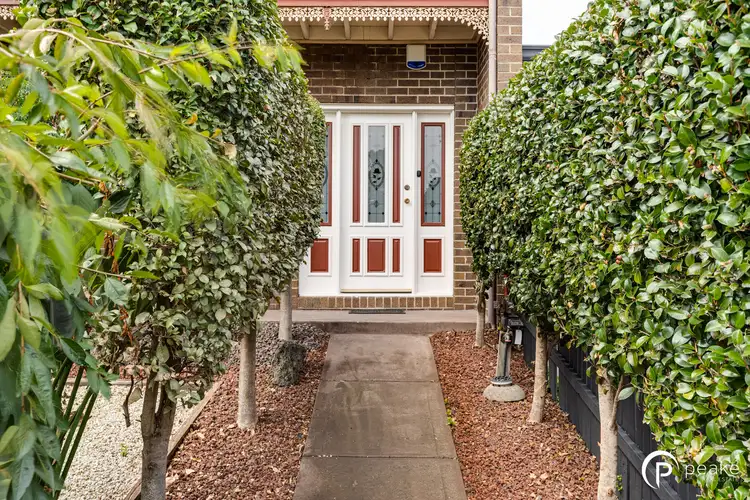 16 Wembley Drive, Berwick VIC 3806