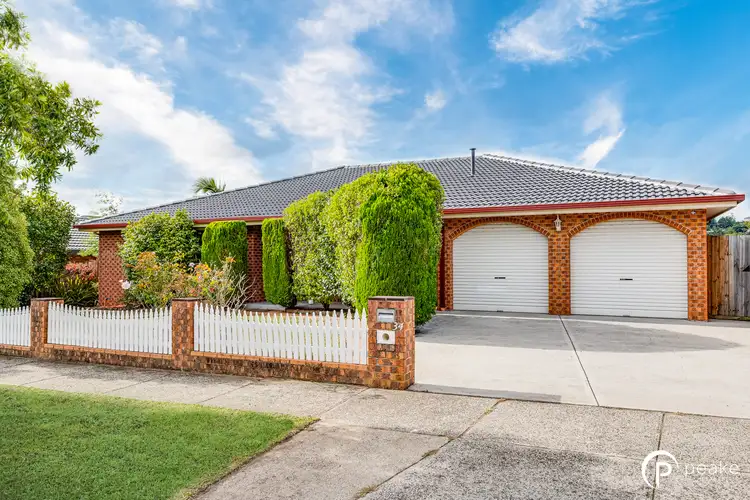 34 Bournevale Drive, Berwick VIC 3806