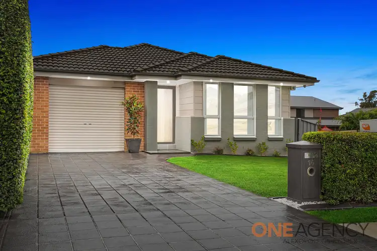 10 Brearley Avenue, Middleton Grange NSW 2171