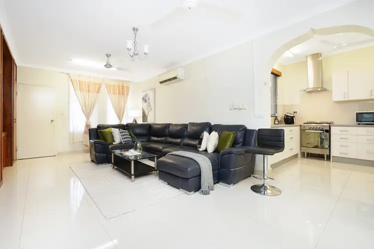 15 Van Diemen Street, Wagaman NT 810