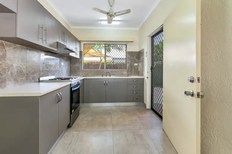 2/15 Omeo Street, Brinkin NT 810