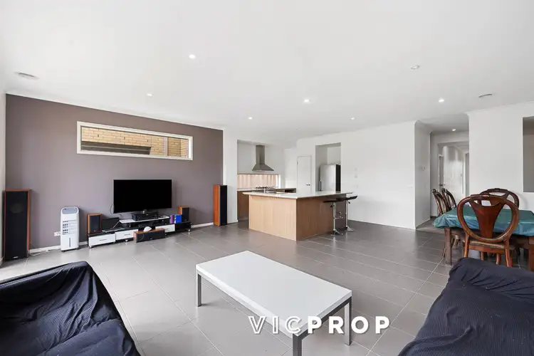 Fourth view of Homely townhouse listing, 3 Broadbeach Circuit, Sanctuary Lakes VIC 3030
