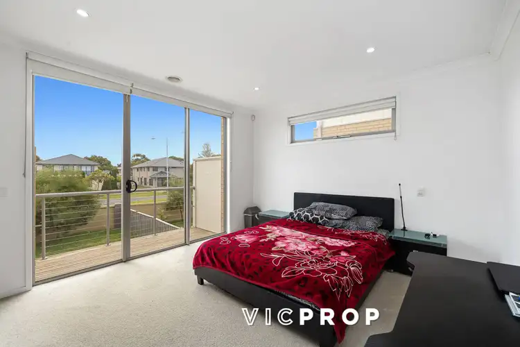 Sixth view of Homely townhouse listing, 3 Broadbeach Circuit, Sanctuary Lakes VIC 3030