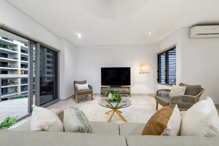 Second view of Homely apartment listing, 5/44 Mclachlan Street, Darwin City NT 800