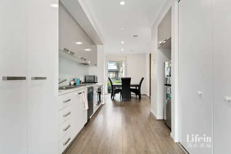 Fifth view of Homely townhouse listing, 92 Camera Walk, Coburg North VIC 3058