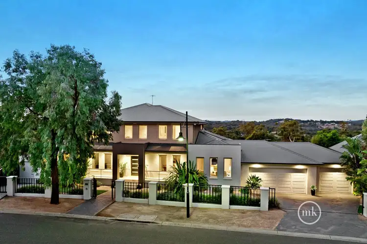 25 Melliodora Crescent, Greensborough VIC 3088
