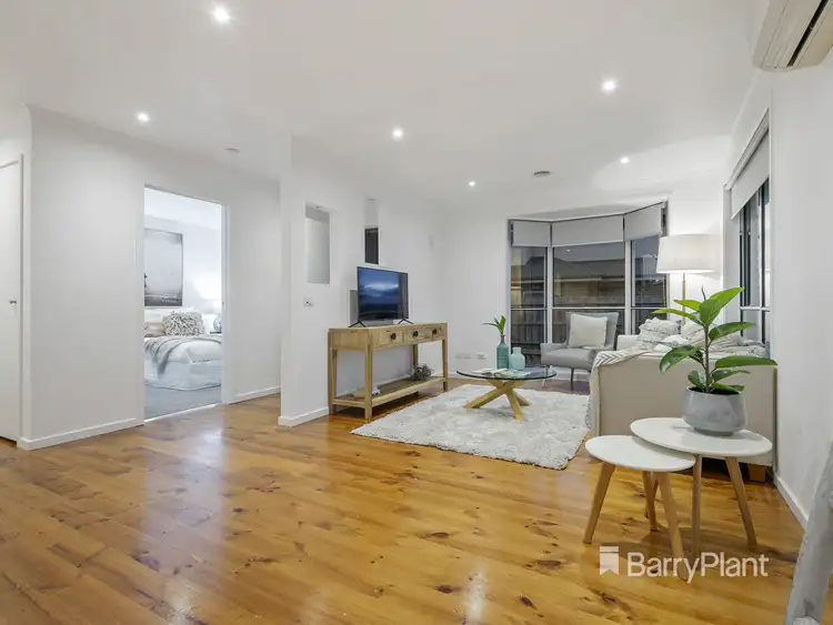 Sixth view of Homely unit listing, 1/8 Beatty Parade, Mornington VIC 3931