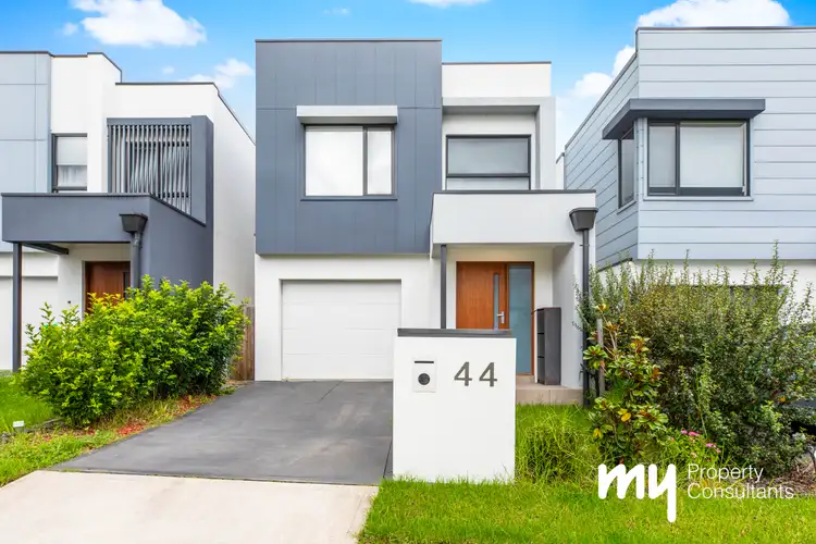 44 Kingsdale Avenue, Catherine Field NSW 2557