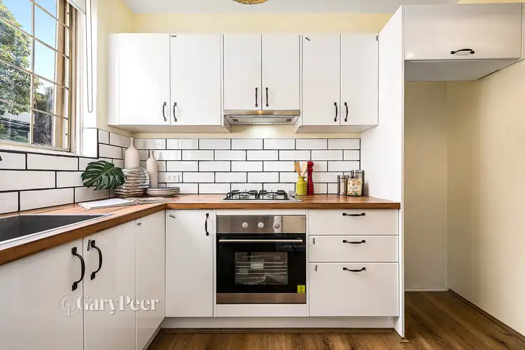 Fourth view of Homely apartment listing, 2/209 Dandenong Road, Windsor VIC 3181