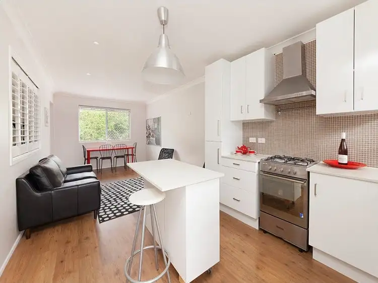 Main view of Homely unit listing, 2/39 Waverley Road, Taringa QLD 4068