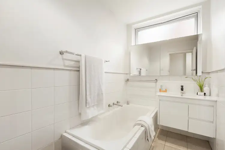 Sixth view of Homely apartment listing, 2/10 Williams Road, Prahran VIC 3181