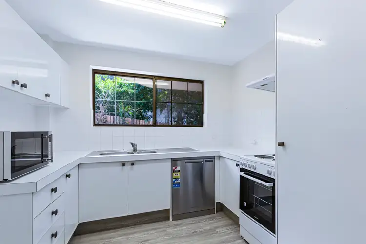 Fifth view of Homely unit listing, 2/64 Beatrice Street, Taringa QLD 4068