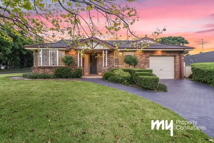 1 Suffolk Place, Elderslie NSW 2570