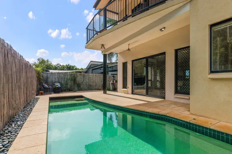 7 Latrobe Street