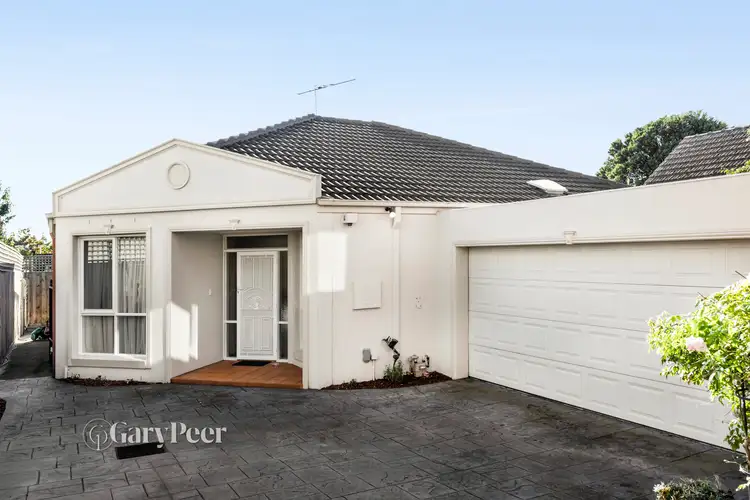 Main view of Homely unit listing, 2/6 Emma Street, Caulfield South VIC 3162