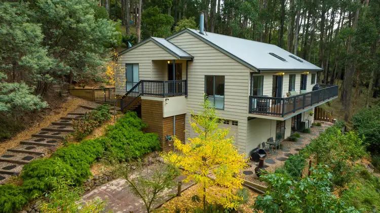 10 Janesdell Avenue, Ferny Creek VIC 3786