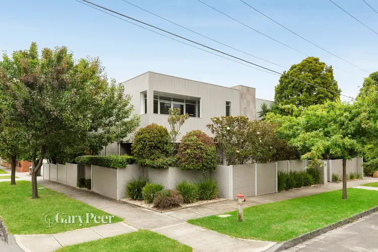 2/12 St Aubins Avenue, Caulfield North VIC 3161